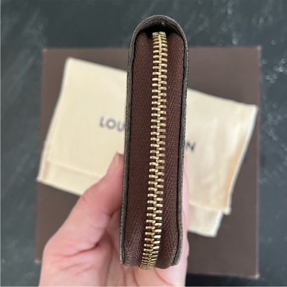 Louis Vuitton Damier Ebene Zippy Coin Purse - Picture 12 of 16